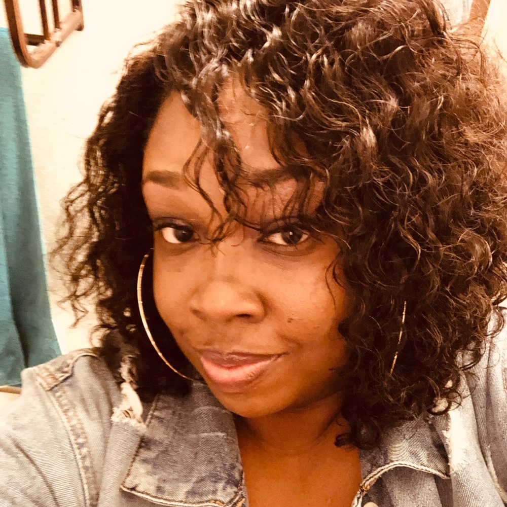 Meet your Posher, Kimberly